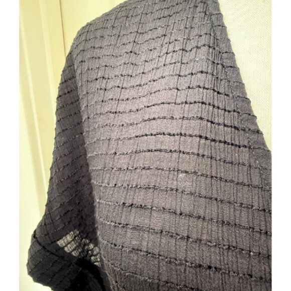 BLU PEPPER Black Lightweight Peplum Top Size L - Picture 9 of 9